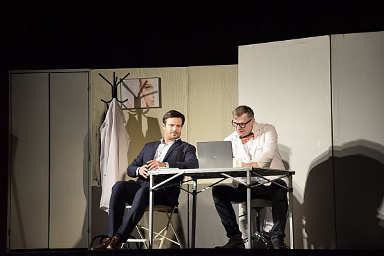 Grafika 20: Spektakl "Kobieta idealna" - 17.03.2022