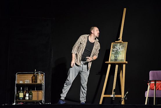 Grafika 10: Spektakl "Żona do adopcji" - 18.05.2022