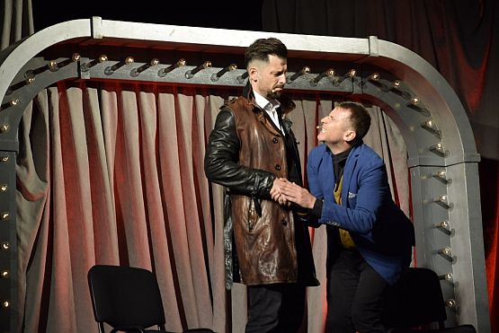 Grafika 16: Kabaret PARANIENORMALNI - 21.05.2022