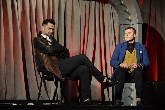 Grafika 18: Kabaret PARANIENORMALNI - 21.05.2022