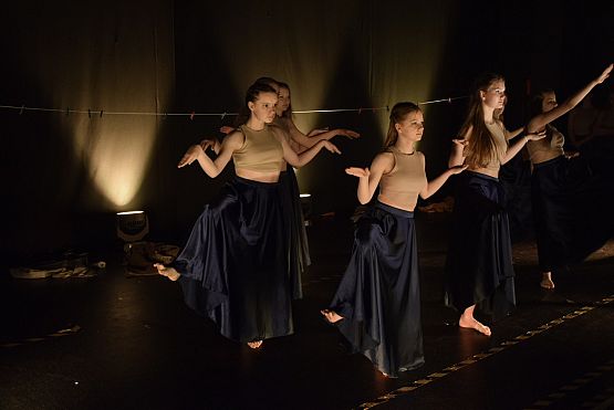 Grafika 20: Spektakle Teatru Tańca Jeszcze Pięć Minut 5.06.2022