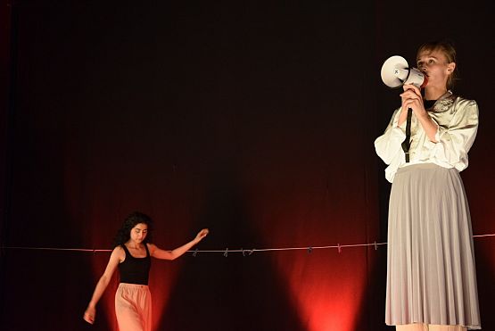 Grafika 26: Spektakle Teatru Tańca Jeszcze Pięć Minut 5.06.2022