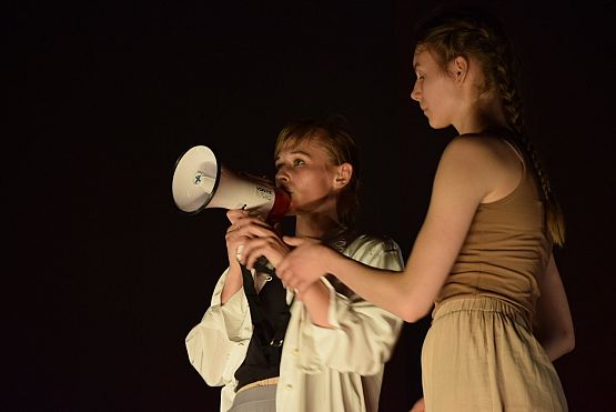 Grafika 27: Spektakle Teatru Tańca Jeszcze Pięć Minut 5.06.2022