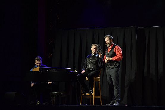 Grafika 6: Kabaret HRABI i Czesław Jakubiec - 22.08.2022