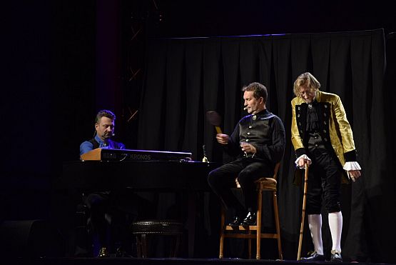 Grafika 8: Kabaret HRABI i Czesław Jakubiec - 22.08.2022