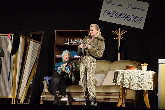 Grafika 4: Spektakl teatralny "PRZYMIARKA" - 24.10.2022