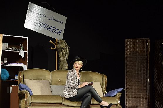 Grafika 13: Spektakl teatralny "PRZYMIARKA" - 24.10.2022