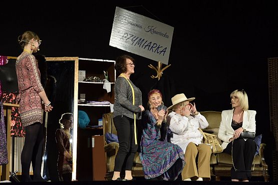 Grafika 14: Spektakl teatralny "PRZYMIARKA" - 24.10.2022