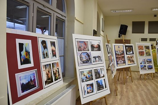 Grafika 5: "Duży format" - wystawa Janusza Krefta - 5.11.2022