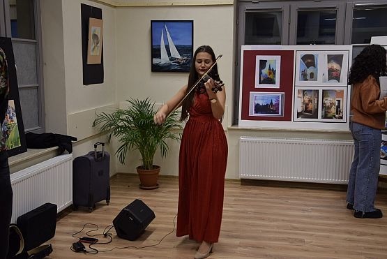 Grafika 8: "Duży format" - wystawa Janusza Krefta - 5.11.2022