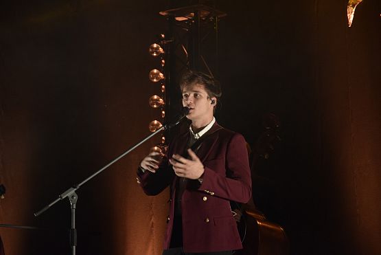 Grafika 3: Koncert zespołu KWIAT JABŁONI - 2.12.2022