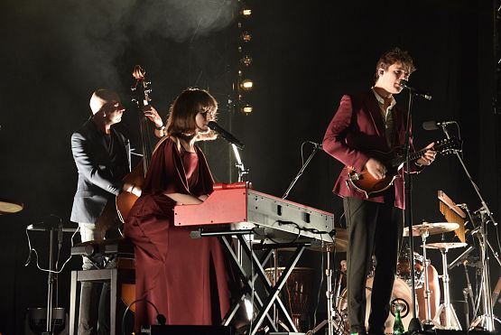 Grafika 7: Koncert zespołu KWIAT JABŁONI - 2.12.2022