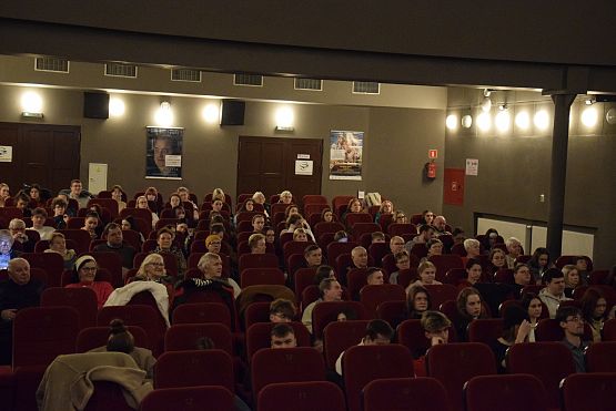 Grafika 3: "JUTRO BĘDZIE PADAĆ" - pokaz filmu oraz spotkanie z twórcami - 21.02.2023