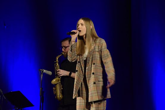 Grafika 17: Koncert "Wieczór na kobiecą nutę" - 10.03.2023