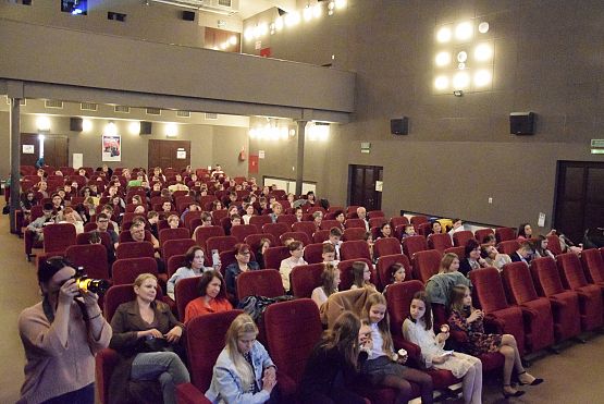 Grafika 4: VIII Powiatowy Konkurs Recytatorski "Wiosenny Powiew Poezji" - 24.04.2023