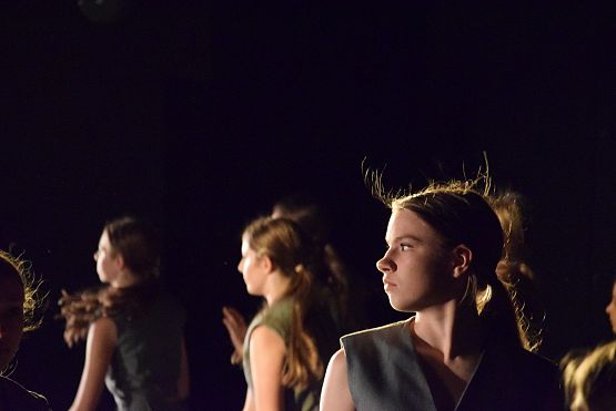 Grafika 5: Spektakle Teatru Tańca Jeszcze 5 Minut - 18.06.2023