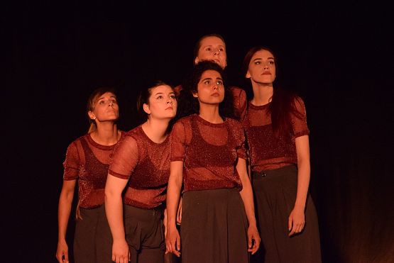 Grafika 17: Spektakle Teatru Tańca Jeszcze 5 Minut - 18.06.2023