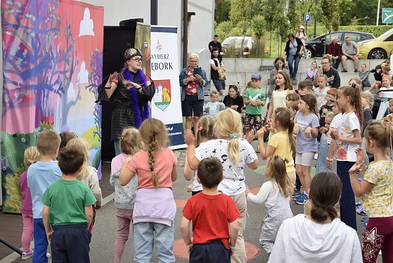 Grafika 14: Spektakl teatralny "BENIO W OPAŁACH" - 2.08.2023