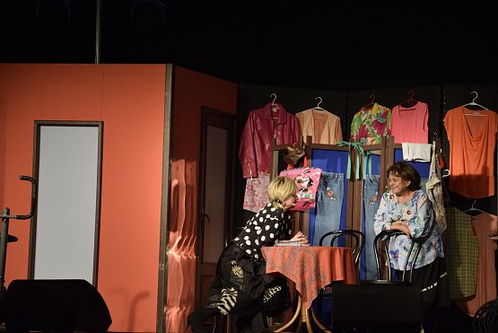 Grafika 1: Spektakl teatralny "KLIMAKTERIUM I JUŻ!" - 04.09.2023