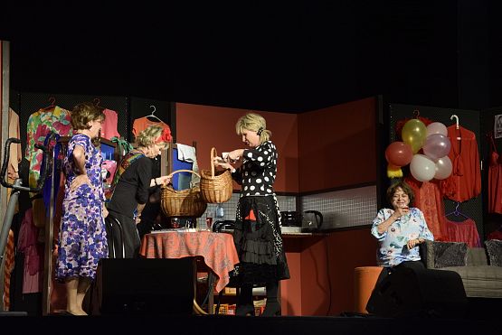 Grafika 7: Spektakl teatralny "KLIMAKTERIUM I JUŻ!" - 04.09.2023