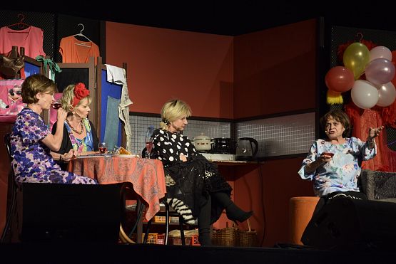 Grafika 10: Spektakl teatralny "KLIMAKTERIUM I JUŻ!" - 04.09.2023