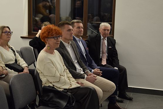 Grafika 9: Promocja tomiku Krzysztofa Grzesiaka pod tytułem "MORFOLOGIE" (16.11.2023)