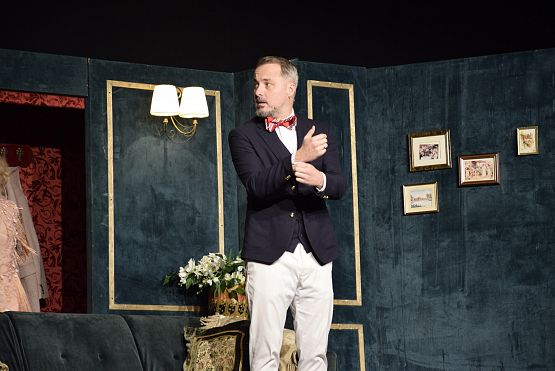 Grafika 18: Spektakl teatralny "Weekend z R." (27.11.2023)