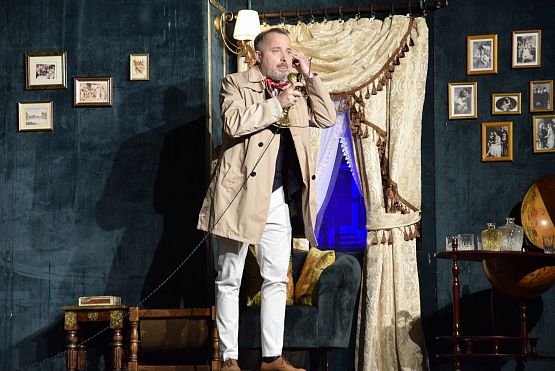 Grafika 17: Spektakl teatralny "Weekend z R." (27.11.2023)