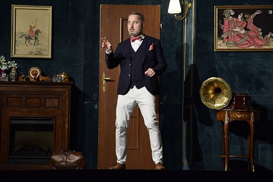 Grafika 7: Spektakl teatralny "Weekend z R." (27.11.2023)