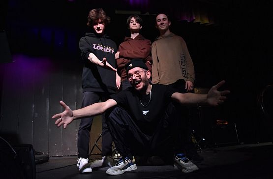 Grafika 3: Koncert jazzowy Kin Collective