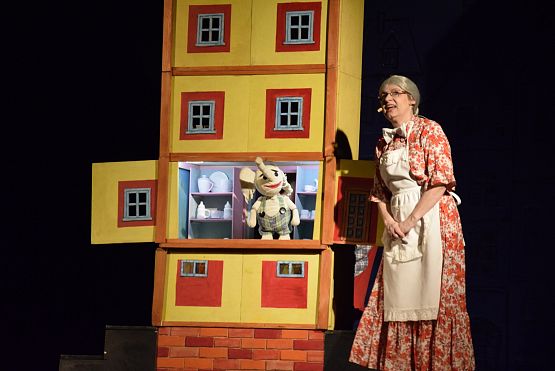 Grafika 5: Spektakl teatralny "PAN BRZUCHATEK" (18.02.2024)