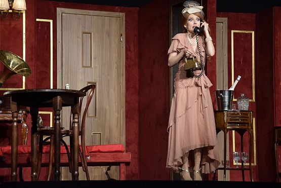 Grafika 3: Spektakl teatralny "PREZENT URODZINOWY" (19.02.2024)