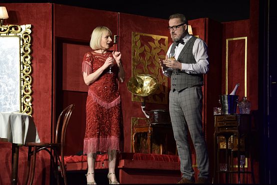 Grafika 8: Spektakl teatralny "PREZENT URODZINOWY" (19.02.2024)