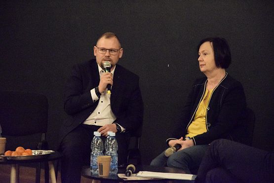 Grafika 4: Lęborskie Dni Walki z Depresją - pokaz filmu "UKRYTE PIĘKNO" (22.02.2024)