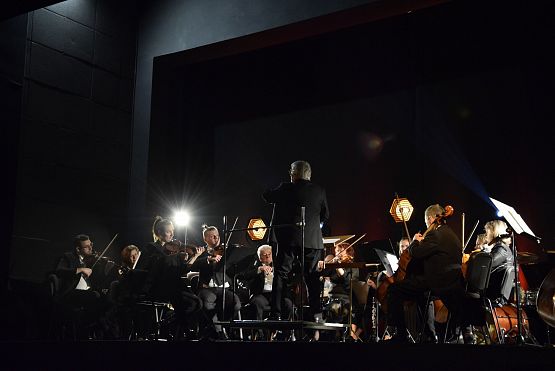 Grafika 10: Koncert "LATAJĄCA FILHARMONIA" (26.02.2024)