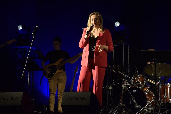 Grafika 42: Koncert Ani Krawczykowskiej "Druga strona kobiety - Annomalie" (9.03.2024)