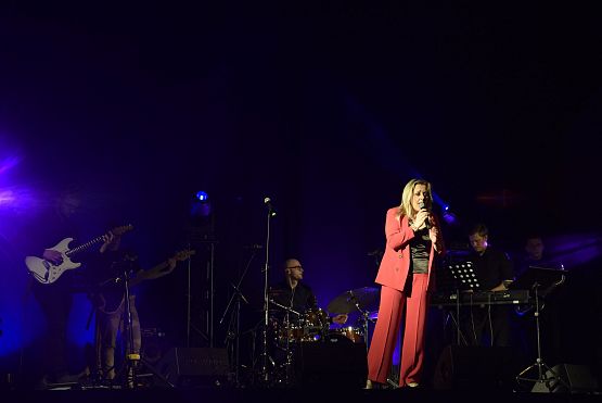 Grafika 44: Koncert Ani Krawczykowskiej "Druga strona kobiety - Annomalie" (9.03.2024)