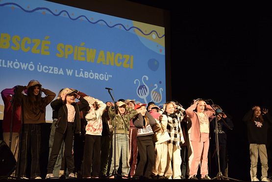 Grafika 20: Kaszëbsczé spiéwanczi "Mòtilkòwô ùczba w Lãbòrgù"  (11.03.2024)