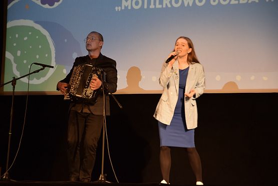 Grafika 24: Kaszëbsczé spiéwanczi "Mòtilkòwô ùczba w Lãbòrgù"  (11.03.2024)