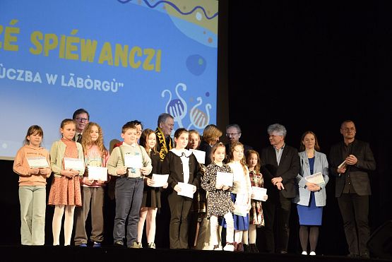 Grafika 32: Kaszëbsczé spiéwanczi "Mòtilkòwô ùczba w Lãbòrgù"  (11.03.2024)