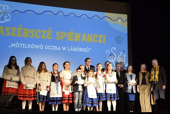 Grafika 35: Kaszëbsczé spiéwanczi "Mòtilkòwô ùczba w Lãbòrgù"  (11.03.2024)