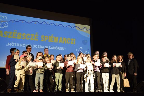 Grafika 41: Kaszëbsczé spiéwanczi "Mòtilkòwô ùczba w Lãbòrgù"  (11.03.2024)