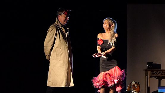 Grafika 4: Sposób na blondynkę - spektakl teatralny