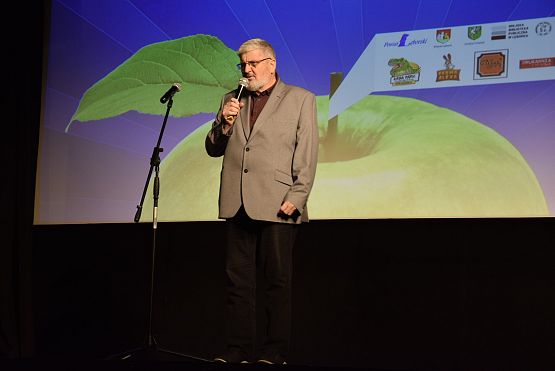 Grafika 21: IX Powiatowy konkurs recytatorski "Wiosenny powiew poezji" (23.04.2024)