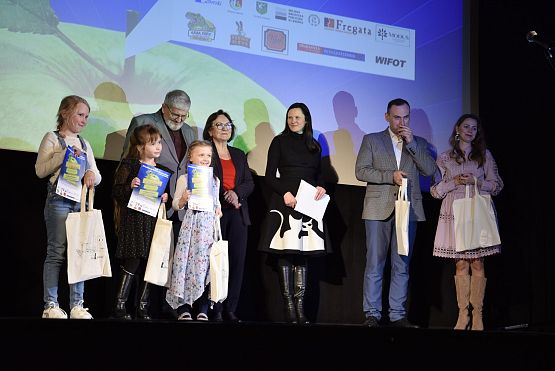 Grafika 23: IX Powiatowy konkurs recytatorski "Wiosenny powiew poezji" (23.04.2024)