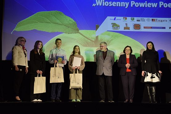 Grafika 29: IX Powiatowy konkurs recytatorski "Wiosenny powiew poezji" (23.04.2024)