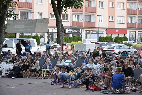 Grafika 10: Kino plenerowe na Placu Pokoju (31.05.2024)