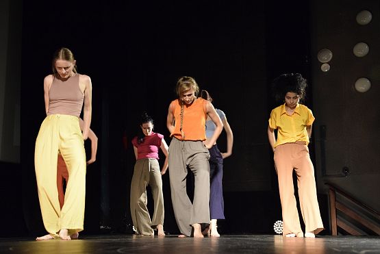 Grafika 24: Spektakle Teatru Tańca Jeszcze 5 Minut (17.06.2024)