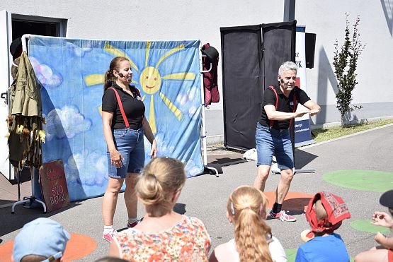 Grafika 8: Spektakl dla dzieci "Bajki pana Brzechwy" (20.07.2024)