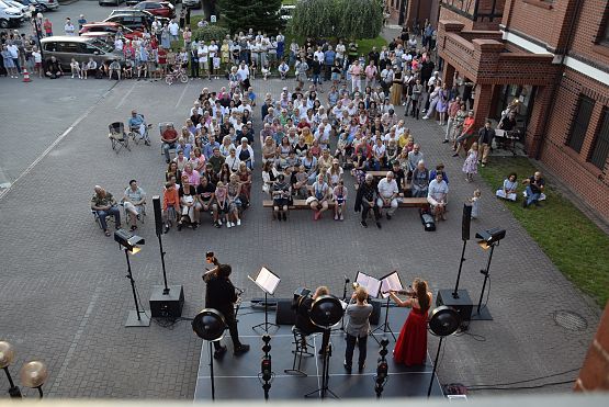 Grafika 7: Koncert muzyki filmowej (14.08.2024)